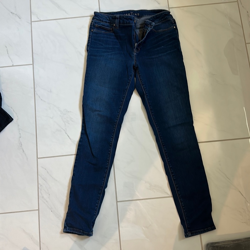 White House black market jegging size 6
